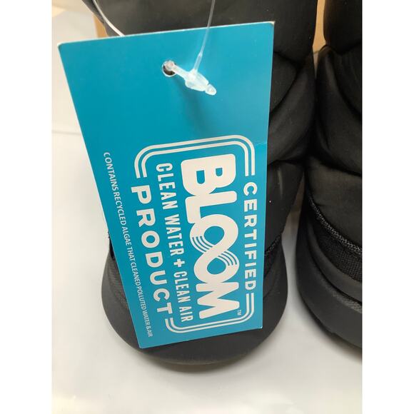 Merrell Women's Sz 6 Black Hut Moc 2 Quilted Winter Boots Snow Insulated BR2-5 - Picture 5 of 9